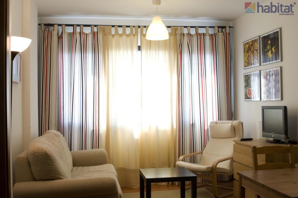 Apartamentos Habitat Zona Media Моначил Стая снимка