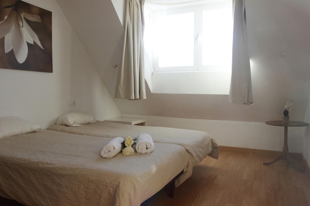 Apartamentos Habitat Zona Media Моначил Екстериор снимка